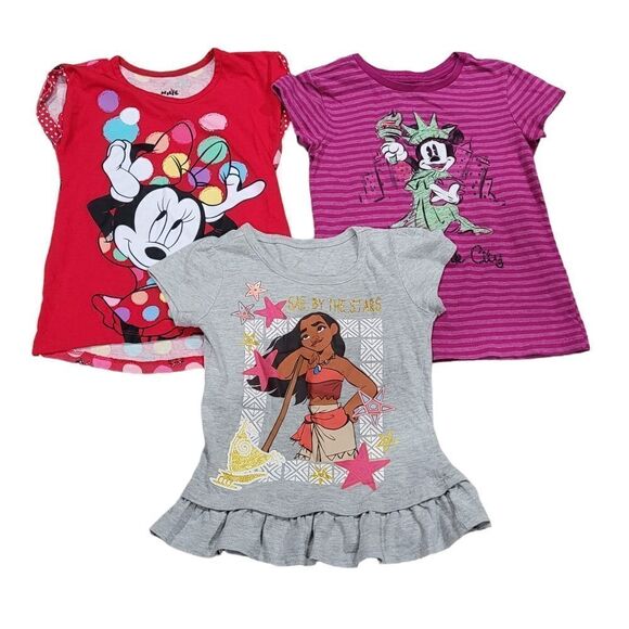 Bundle of 3 disney shirts 5/6 - Picture 1 of 7